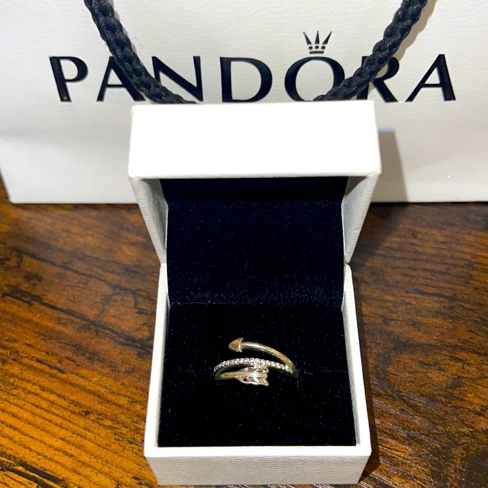 Pandora arrow ring